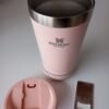 VASO SIMIL STANLEY BEER PINT DE CERVEZA  473ML C/TAPA + ABRIDOR