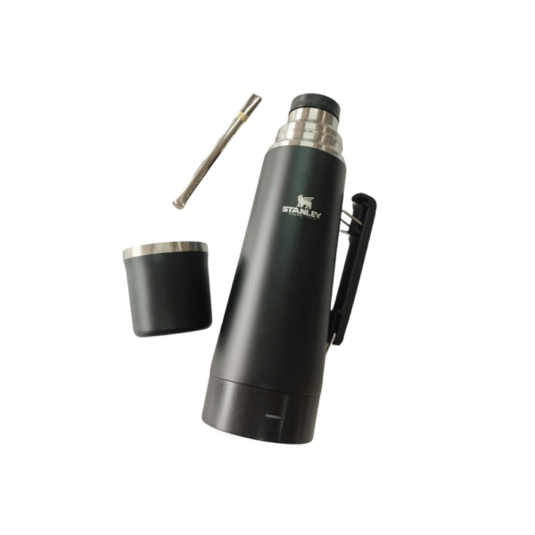 TERMO ELÉCTRICO CHARLY 1L TAPA MATE + BOMBILLA GRABADO STANLEY